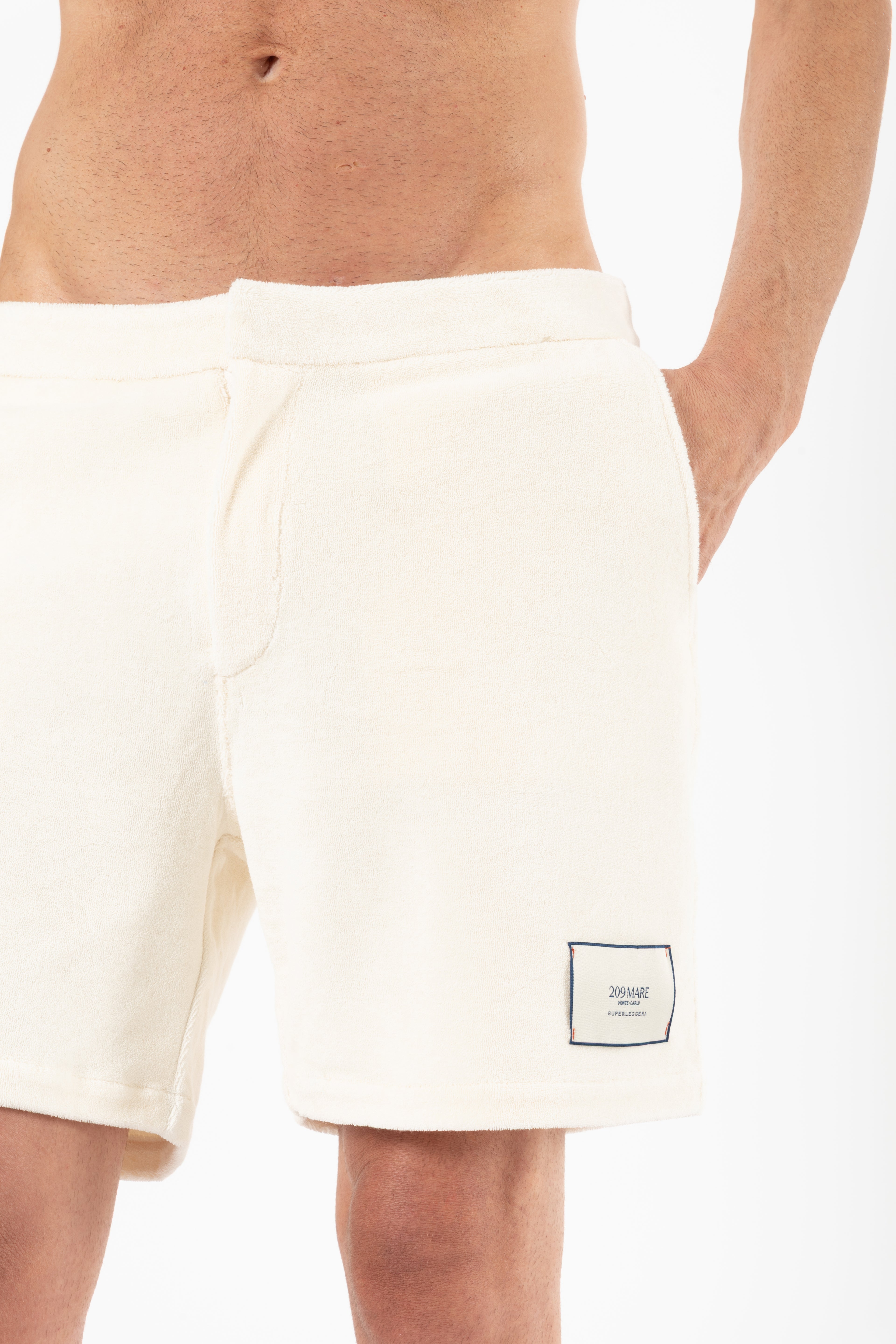 SUPERLEGGERA LARVOTTO SHORTS - OFF WHITE