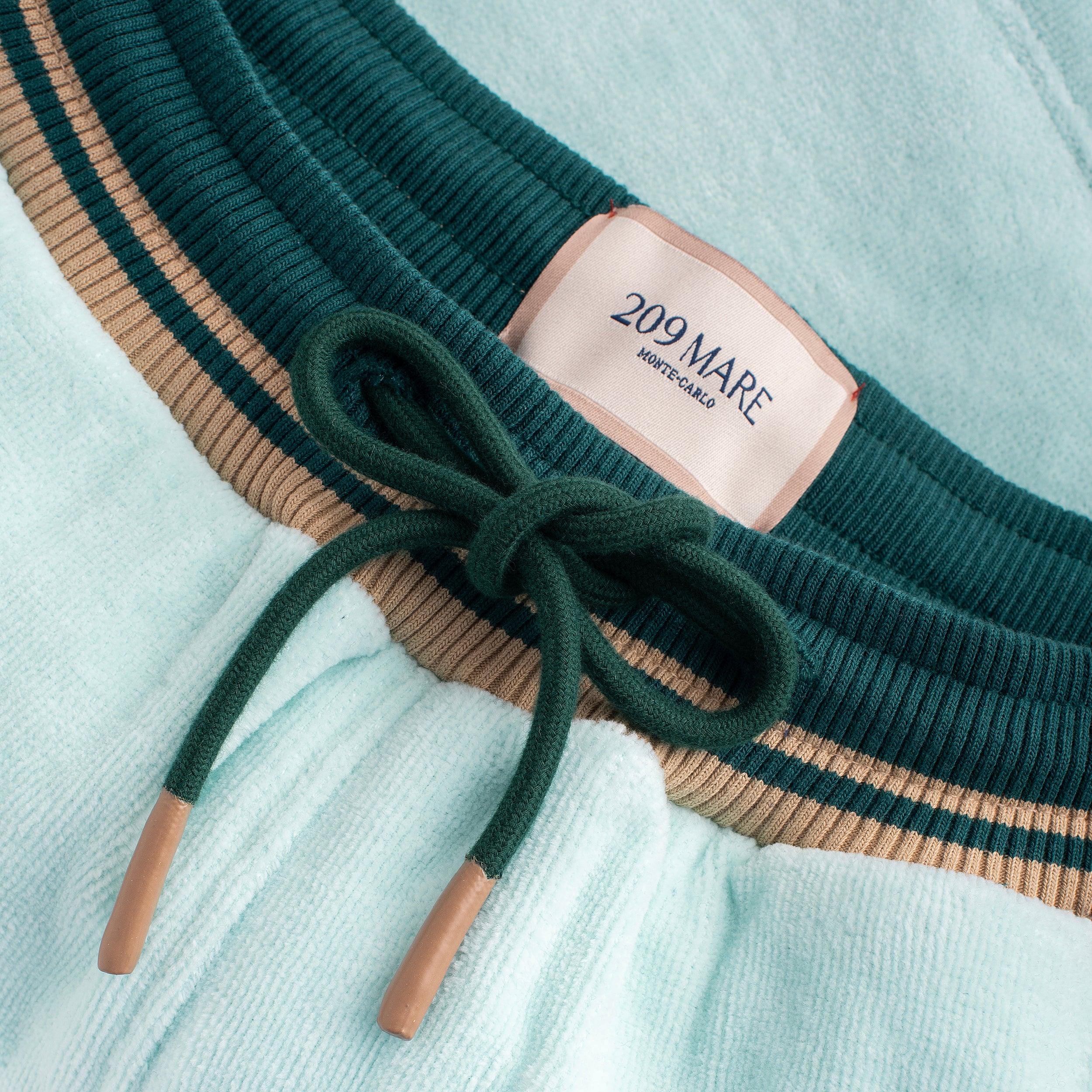 The Sportique - Mint Tint / Brown