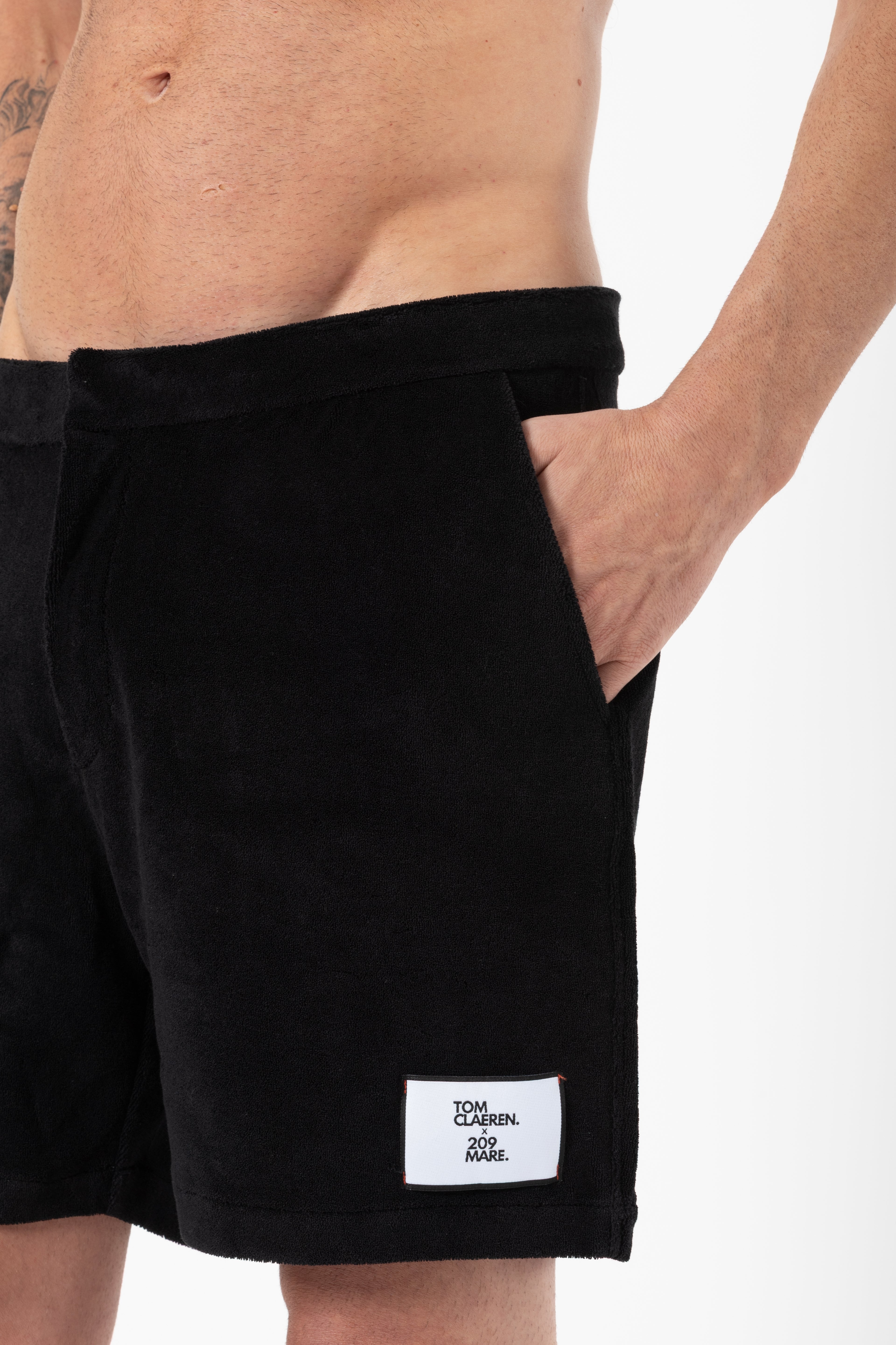 Special Edition x Tom Claeren SUPERLEGGERA LARVOTTO SHORTS - BLACK